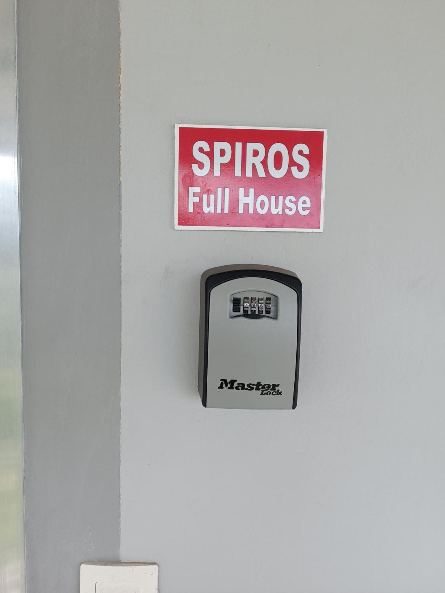 Spiros Full House In Marathiasアパートメント エクステリア 写真